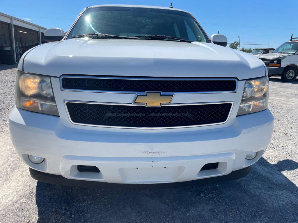 2012 Chevrolet Suburban LT's photo
